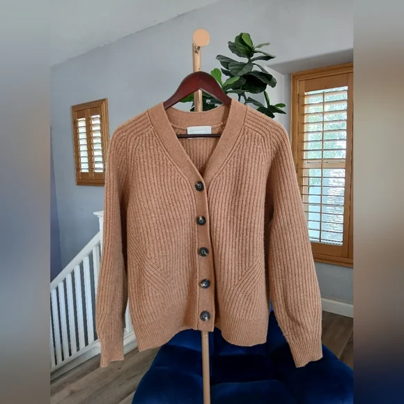 NWOT Everlane The Felted Merino Cardigan  in Deep Camel. Size XS (Oversized) - Picture 6 of 10